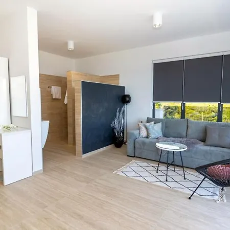 Vila Mara In Komarna By Guide *