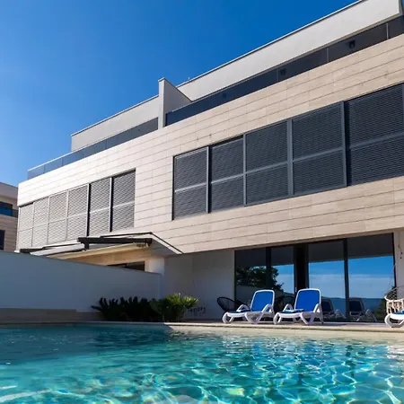 Mara In Komarna By Guide Klek