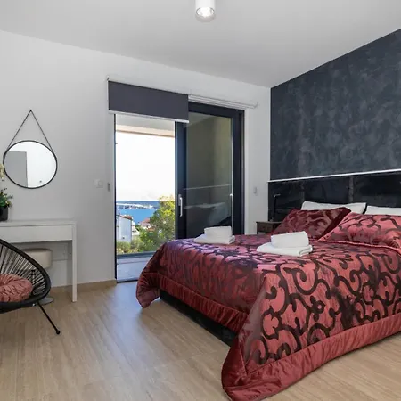 Vila Mara In Komarna By Guide Klek